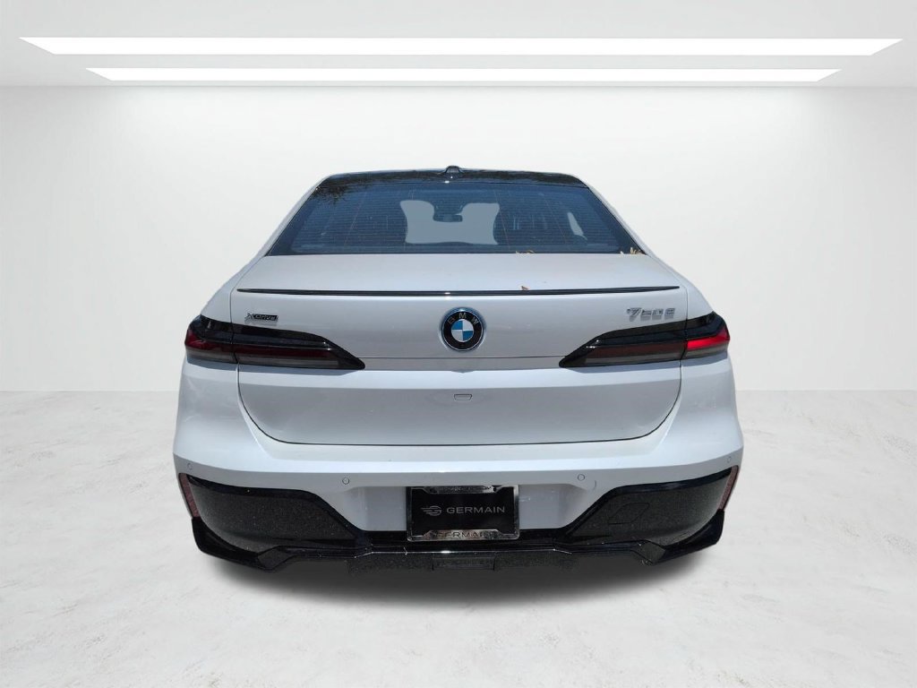 New 2026 BMW 750e xDrive AWD/4WD image 5