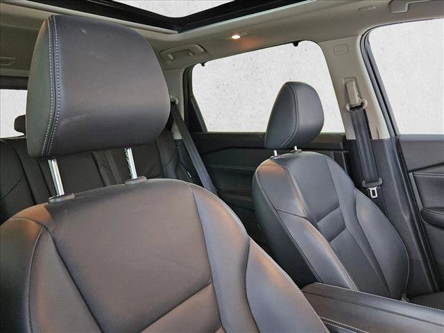 Used 2024 Nissan Rogue SL w/ SL Premium Package image 23