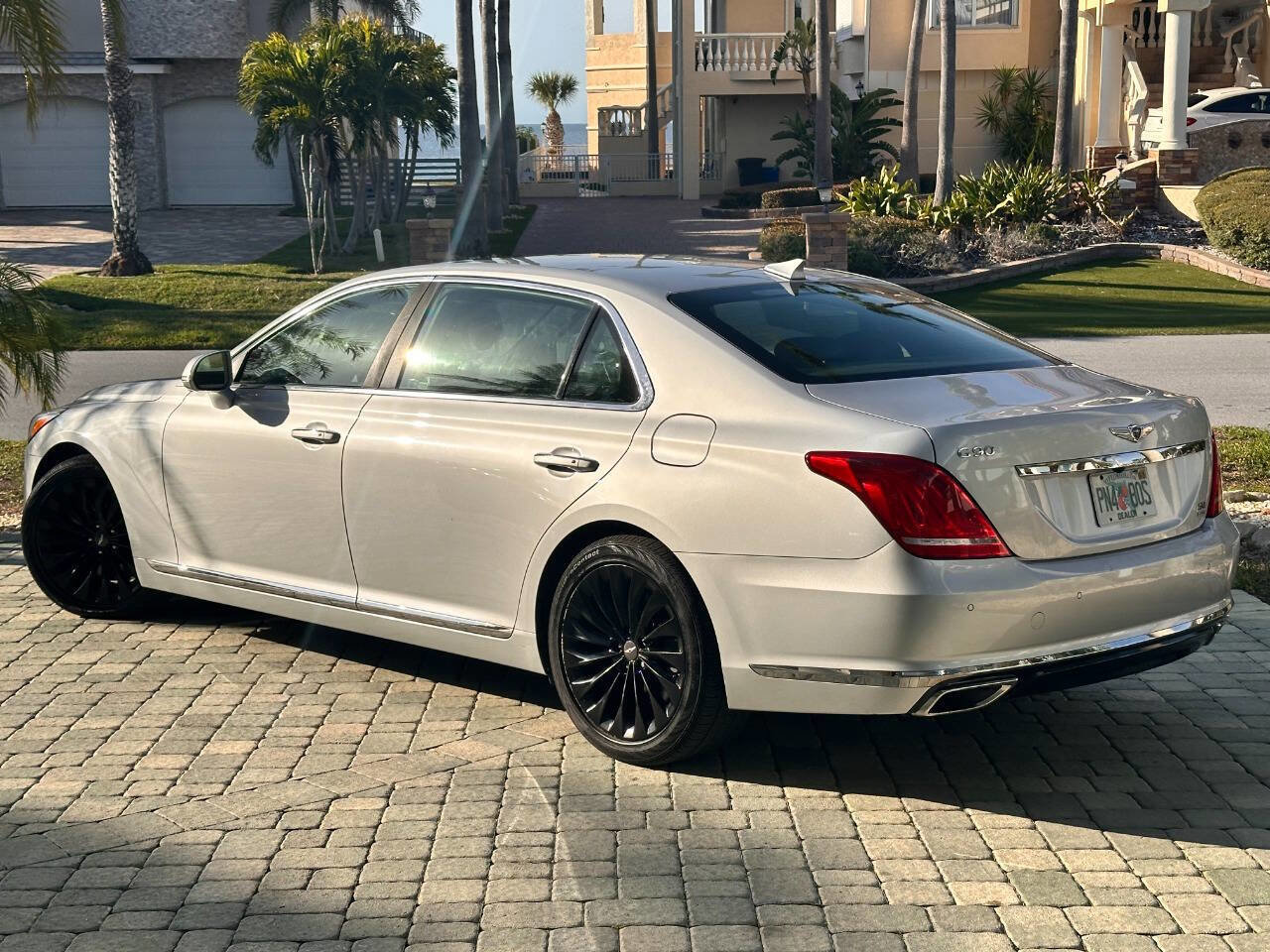 Used 2017 Genesis G90 5.0 Ultimate image 7