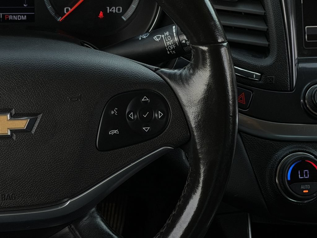 Used 2018 Chevrolet Impala LT FWD image 15