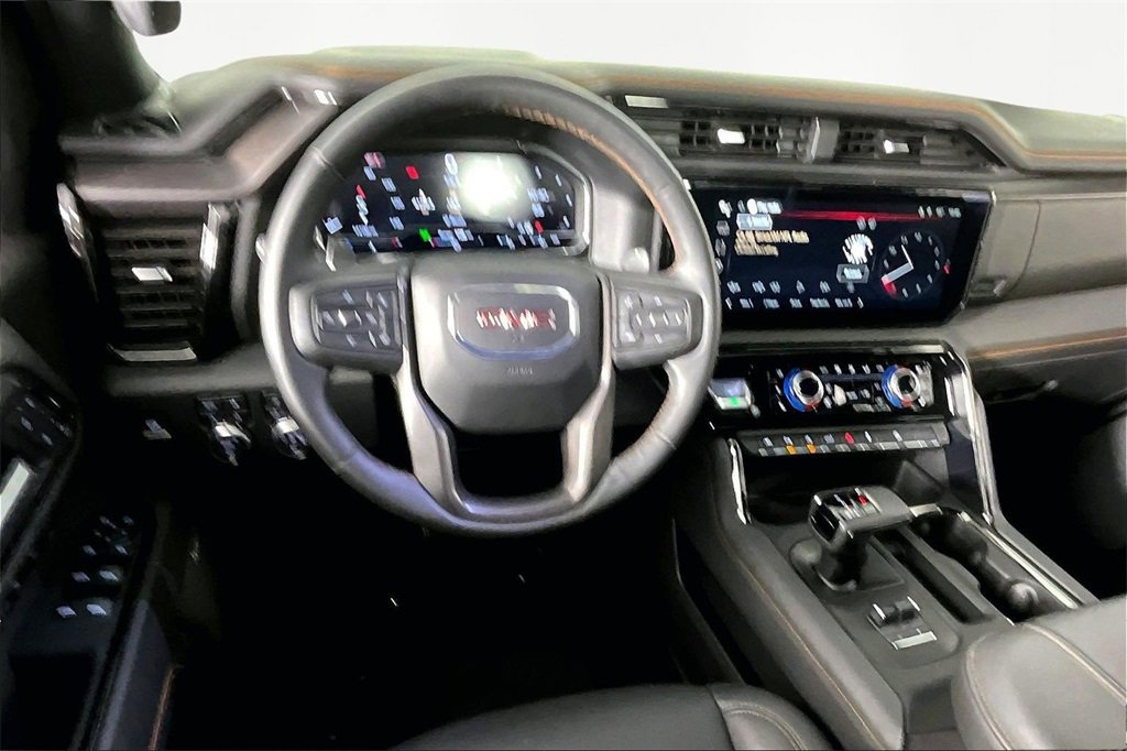 Used 2024 GMC Sierra 1500 AT4 w/ Technology Package image 9