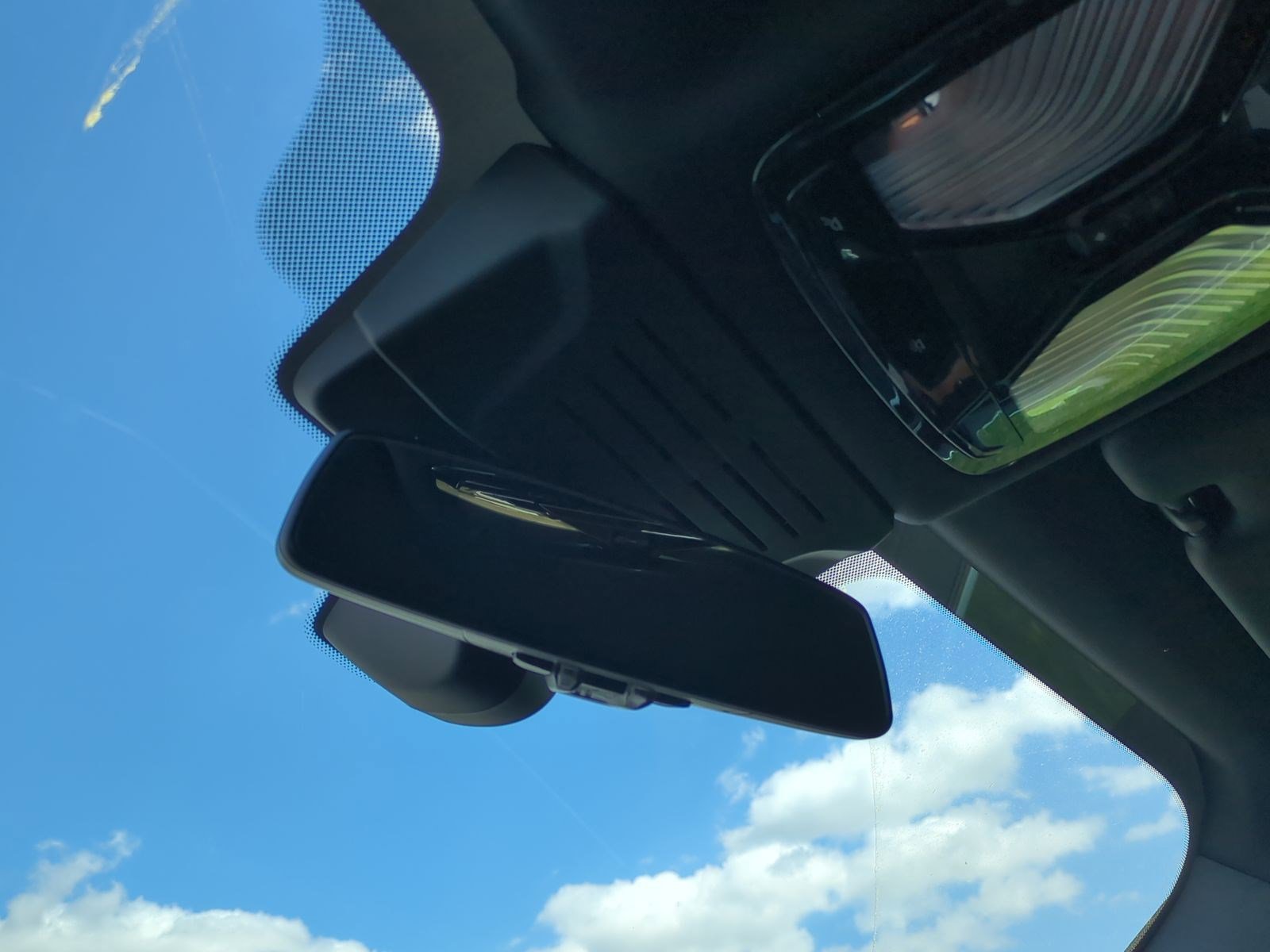 Certified 2025 BMW X5 xDrive40i w/ Executive Package image 27