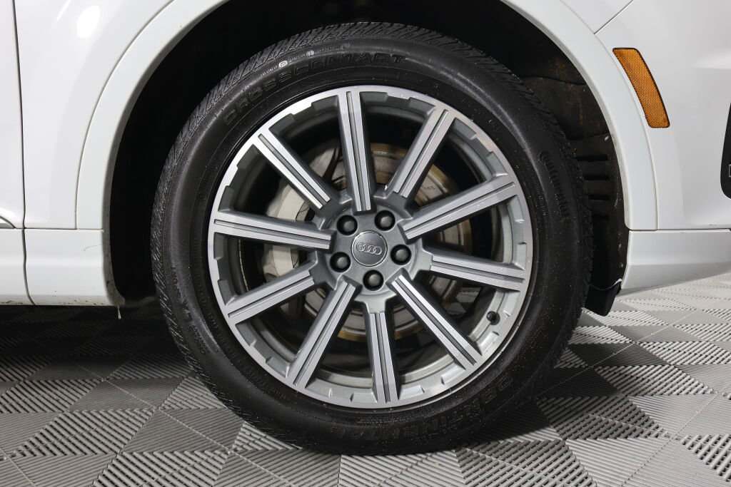 Used 2018 Audi Q7 3.0T Prestige w/ Prestige Package image 6