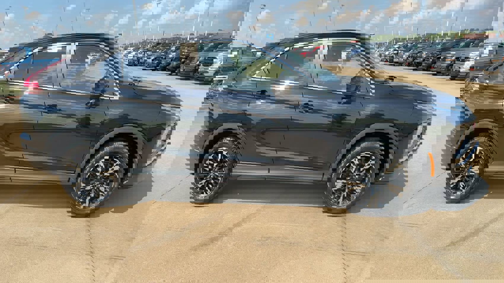 Used 2024 Mitsubishi Eclipse Cross SE image 2