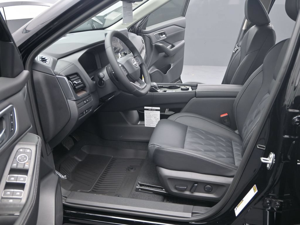 New 2026 Nissan Rogue Platinum w/ Platinum Premium Package AWD/4WD image 16