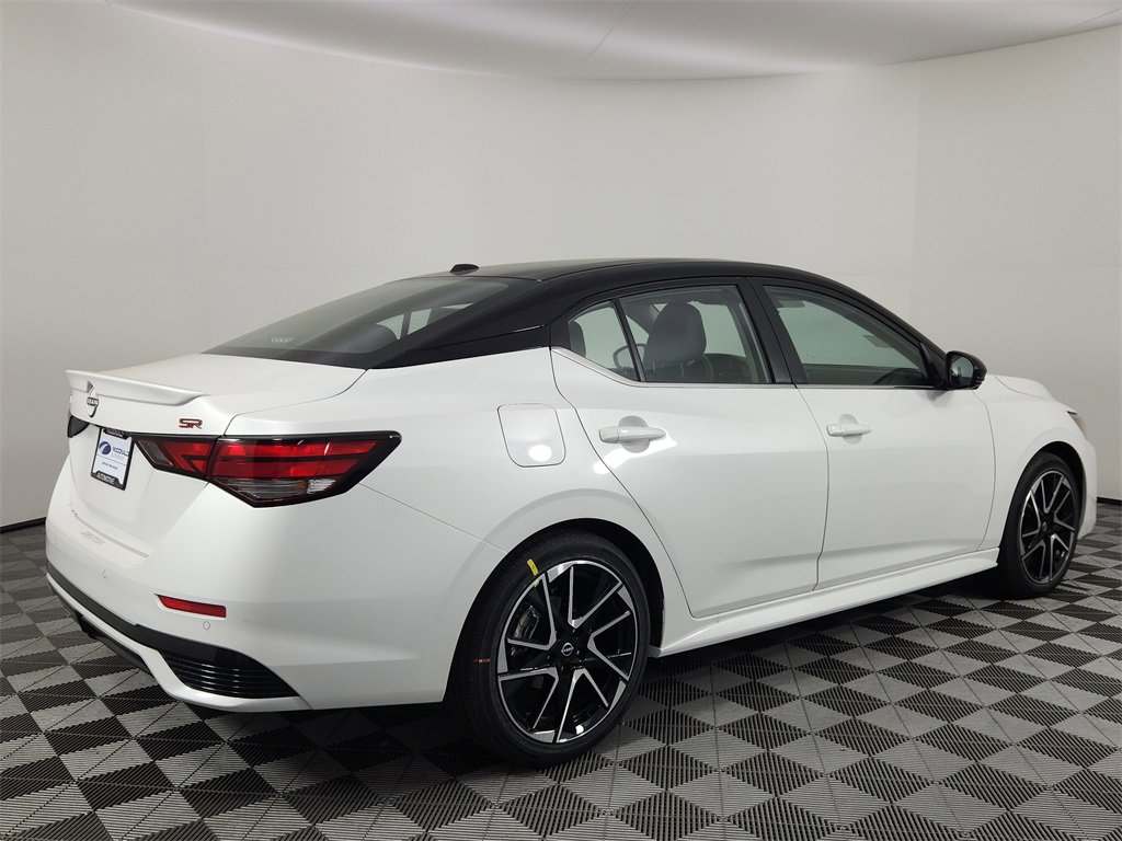 New 2025 Nissan Sentra SR w/ SR Premium Package image 5