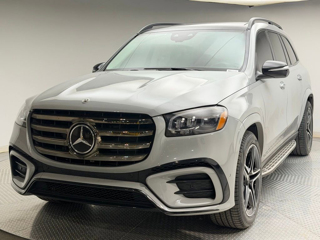 Used 2024 Mercedes-Benz GLS 450 4MATIC image 1