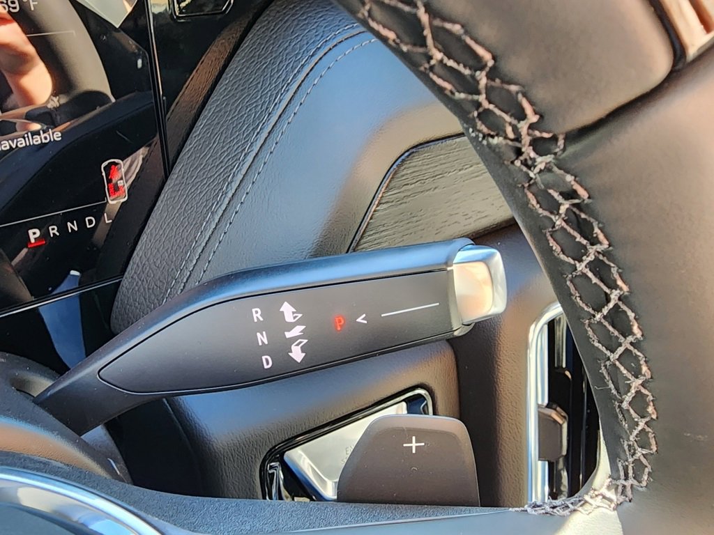 New 2026 GMC Yukon Denali w/ Denali Reserve Package image 25