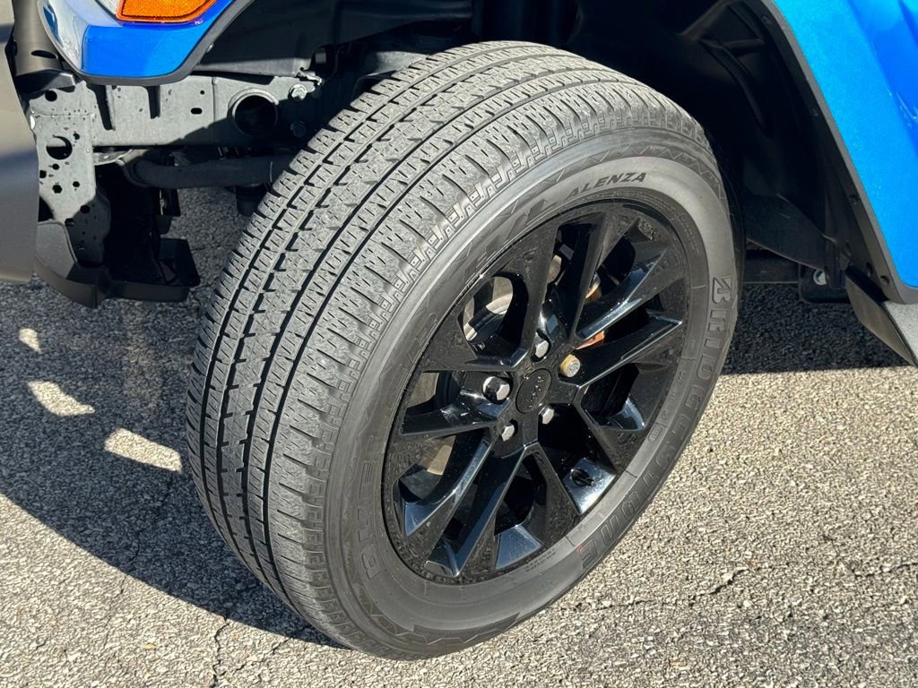 Used 2021 Jeep Wrangler Unlimited Sahara w/ Cold Weather Group image 36