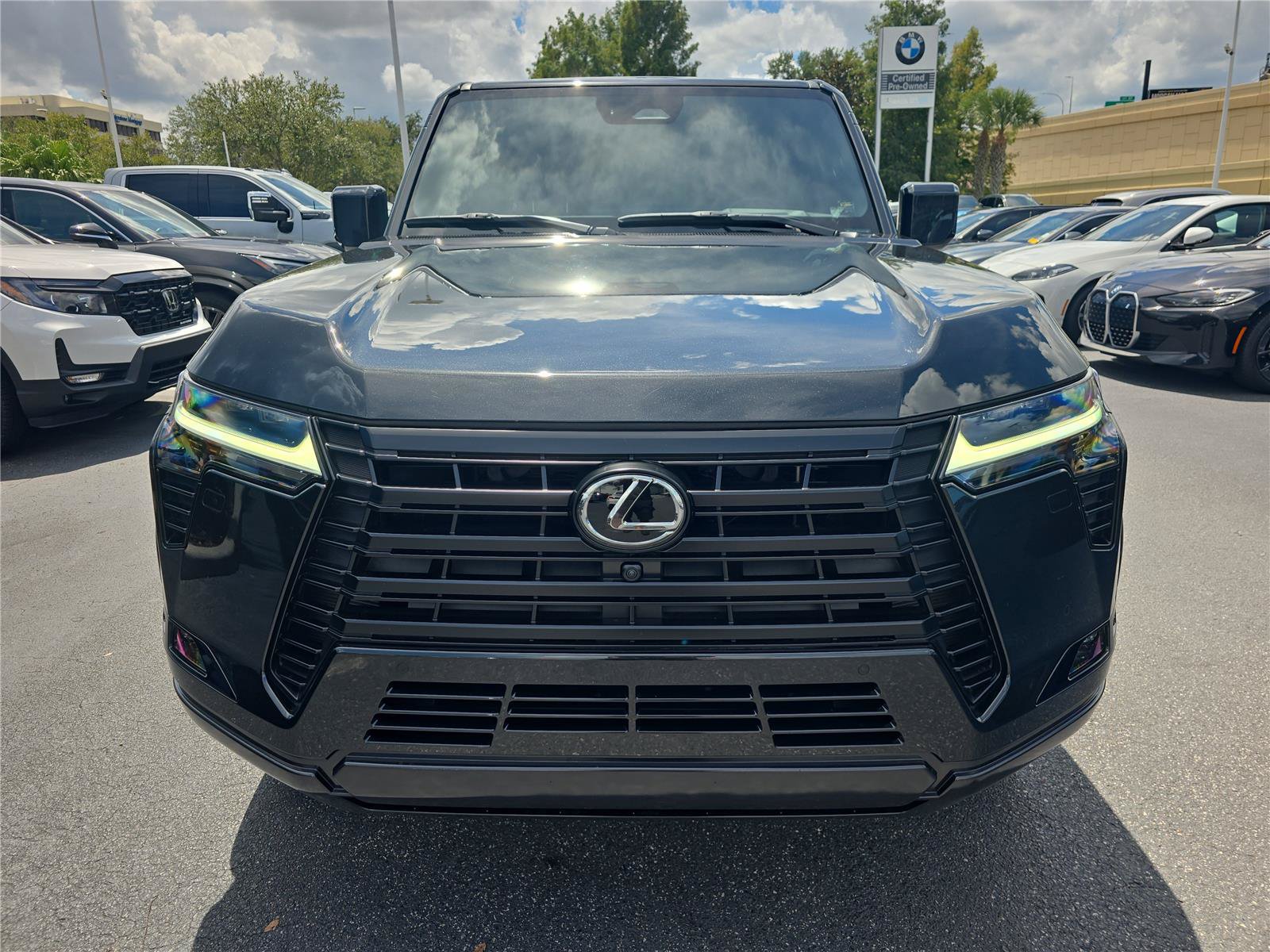 Used 2026 Lexus GX 550 w/ Cold Area Package AWD/4WD image 2