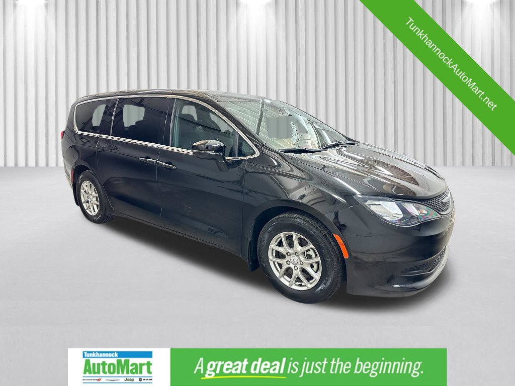 New 2026 Chrysler Voyager LX FWD image 1