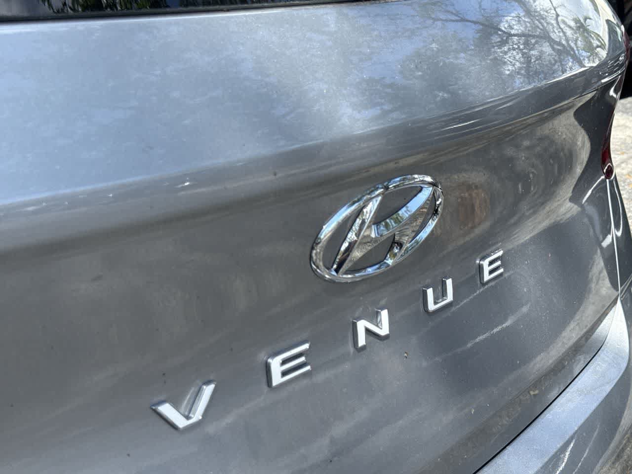 New 2026 Hyundai Venue SEL FWD image 10