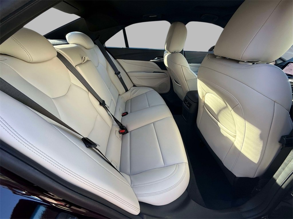 Used 2021 Cadillac CT4 Luxury w/ Sun And Sound Package image 16