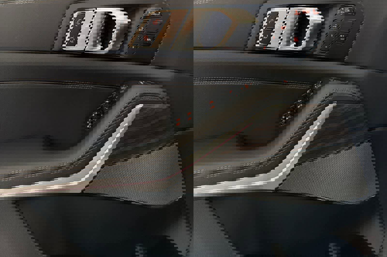 Used 2026 BMW X7 xDrive40i w/ M Sport Package image 12