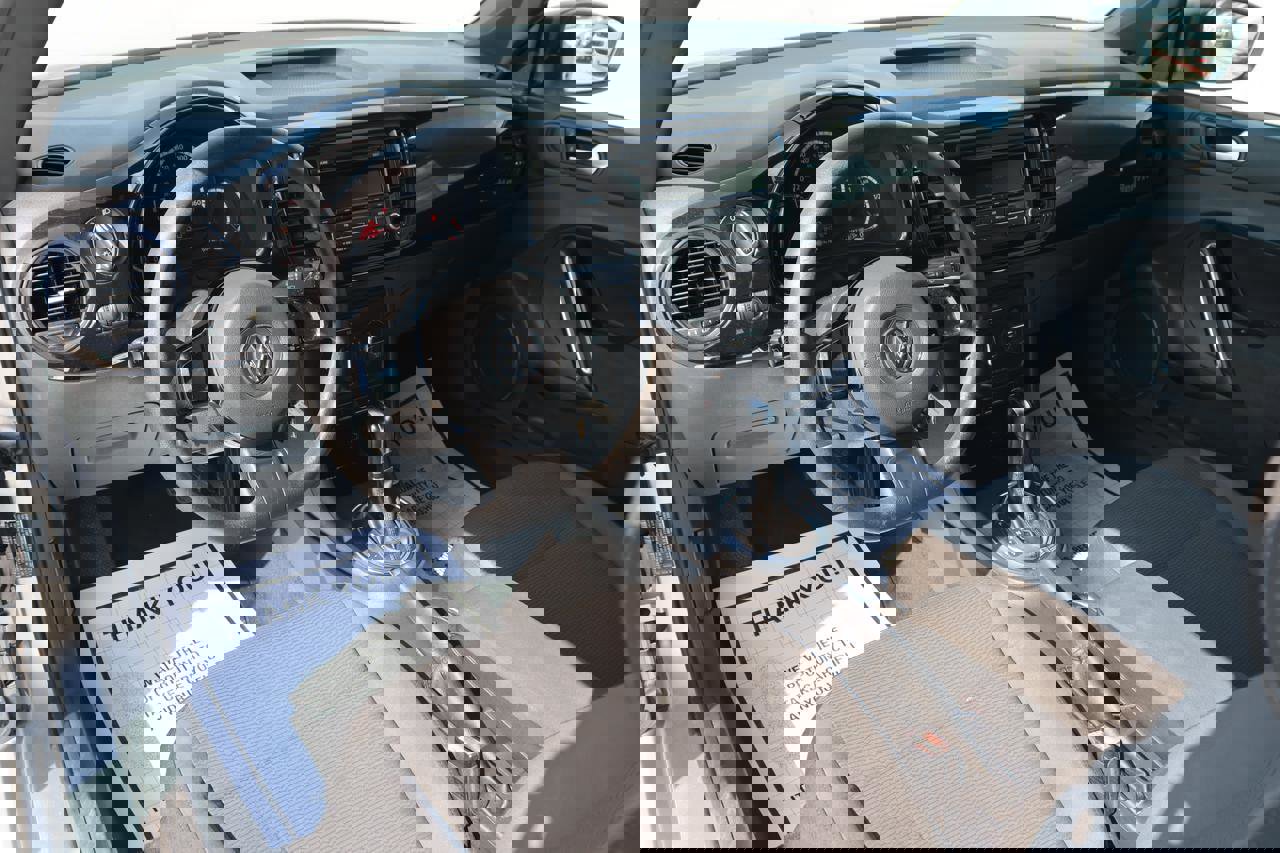 Used 2013 Volkswagen Beetle 2.5 image 14