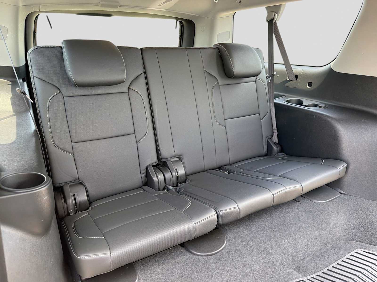 Used 2019 GMC Yukon XL SLT w/ Open Road Package AWD/4WD image 22