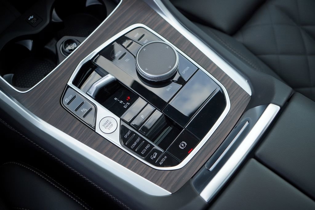 New 2026 BMW X6 xDrive40i image 17