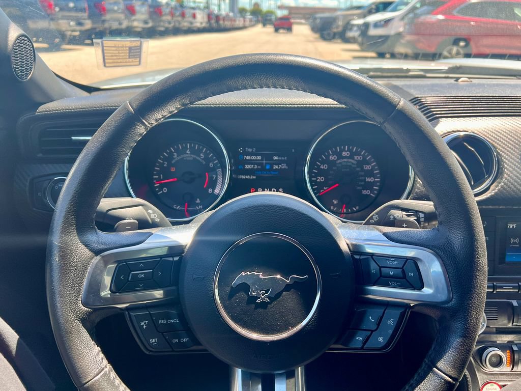 Used 2015 Ford Mustang Convertible w/ Equipment Group 051A RWD image 20