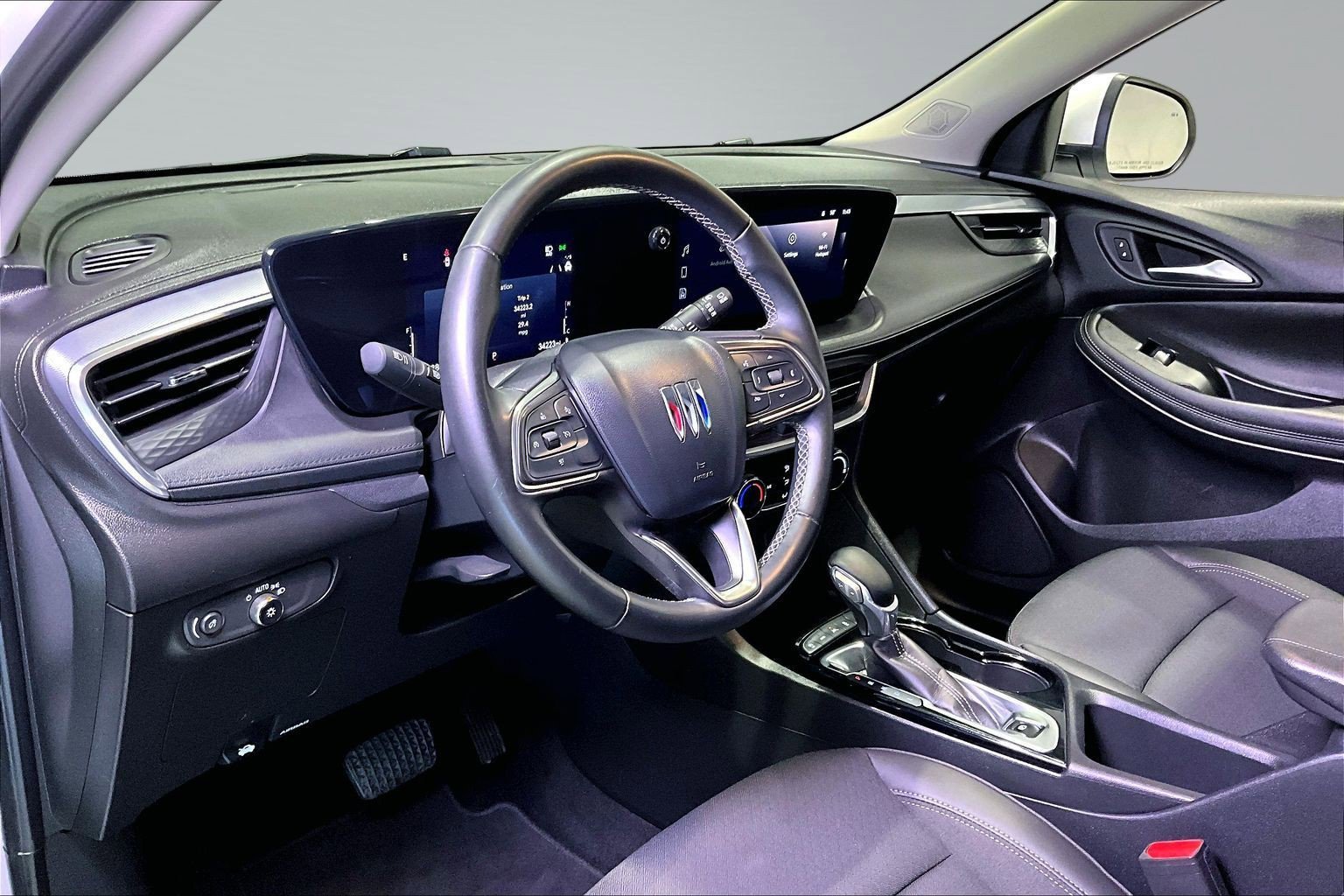 Used 2024 Buick Encore GX Preferred image 16