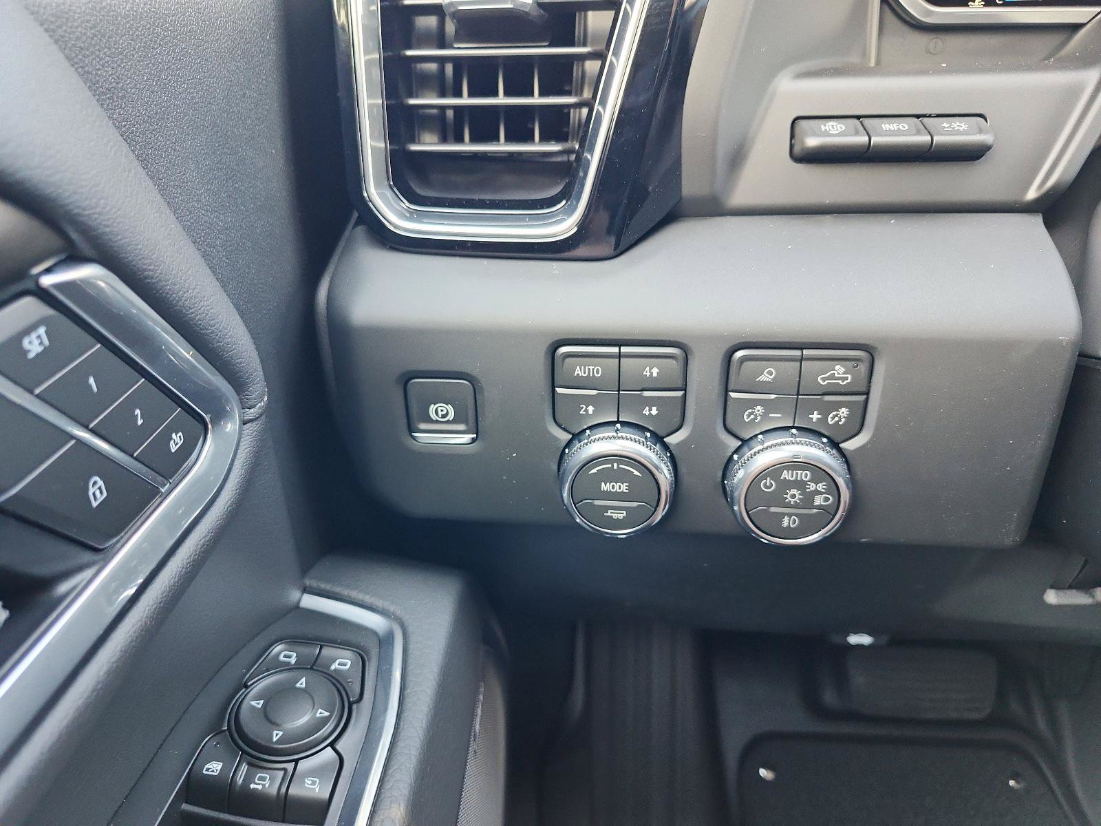 New 2026 GMC Sierra 2500 Denali w/ Denali Reserve Package AWD/4WD image 20