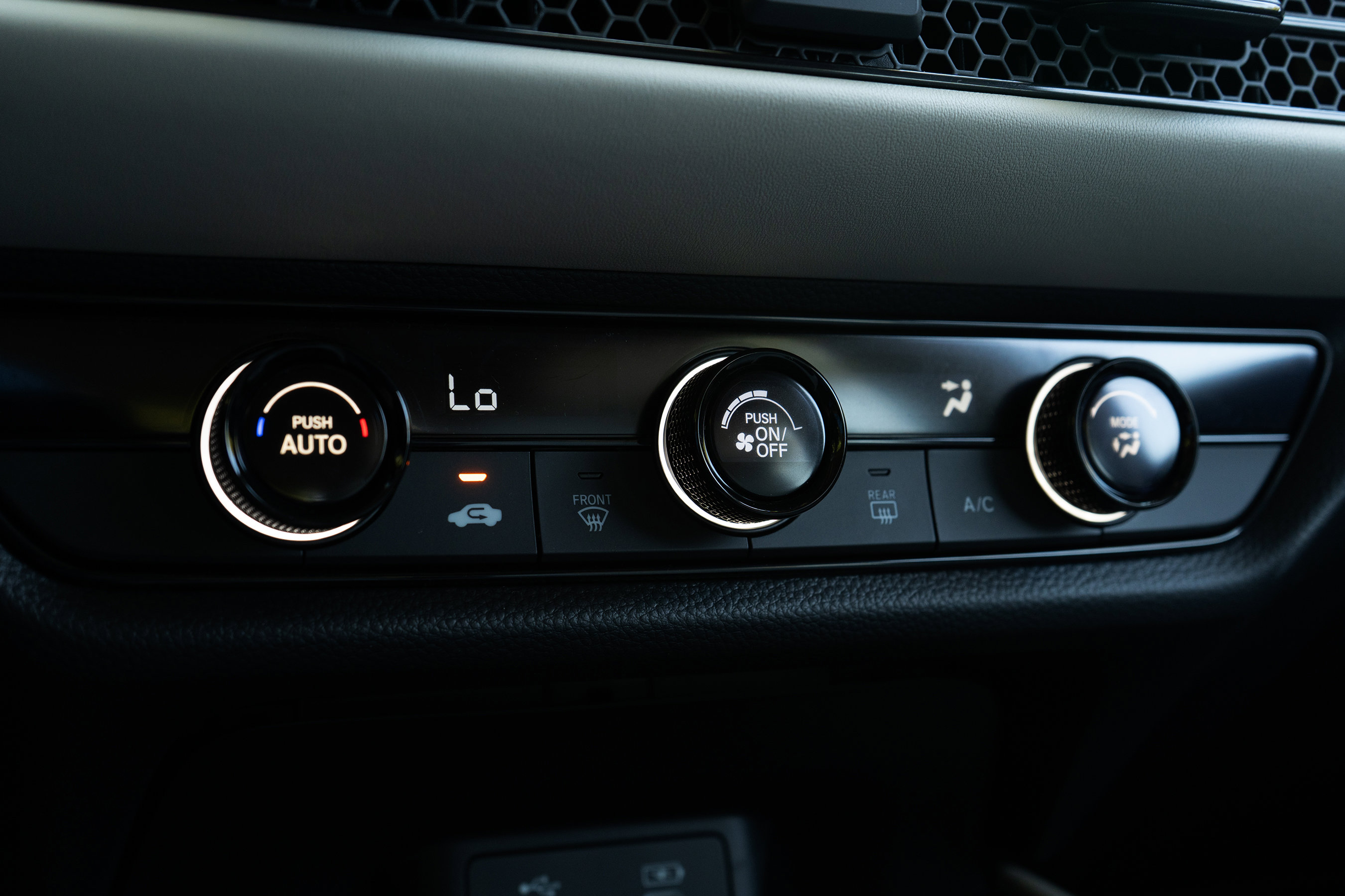 Certified 2026 Honda HR-V LX image 35