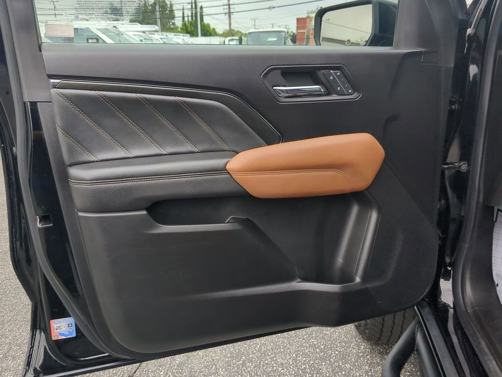 Used 2023 GMC Canyon AT4 w/ AT4 Premium Package image 26