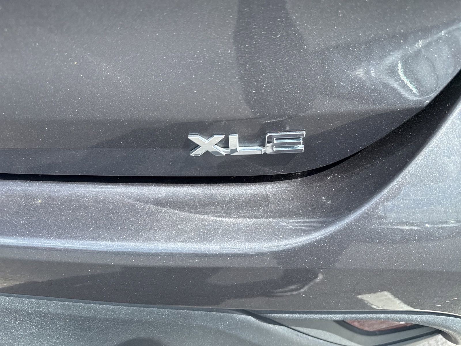 Used 2022 Toyota Highlander XLE image 9