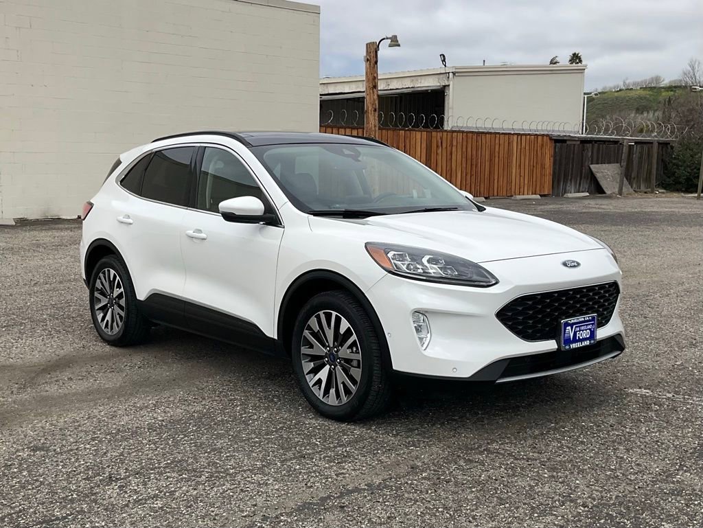 Used 2020 Ford Escape Titanium w/ Titanium Premium Package 2.0 image 8