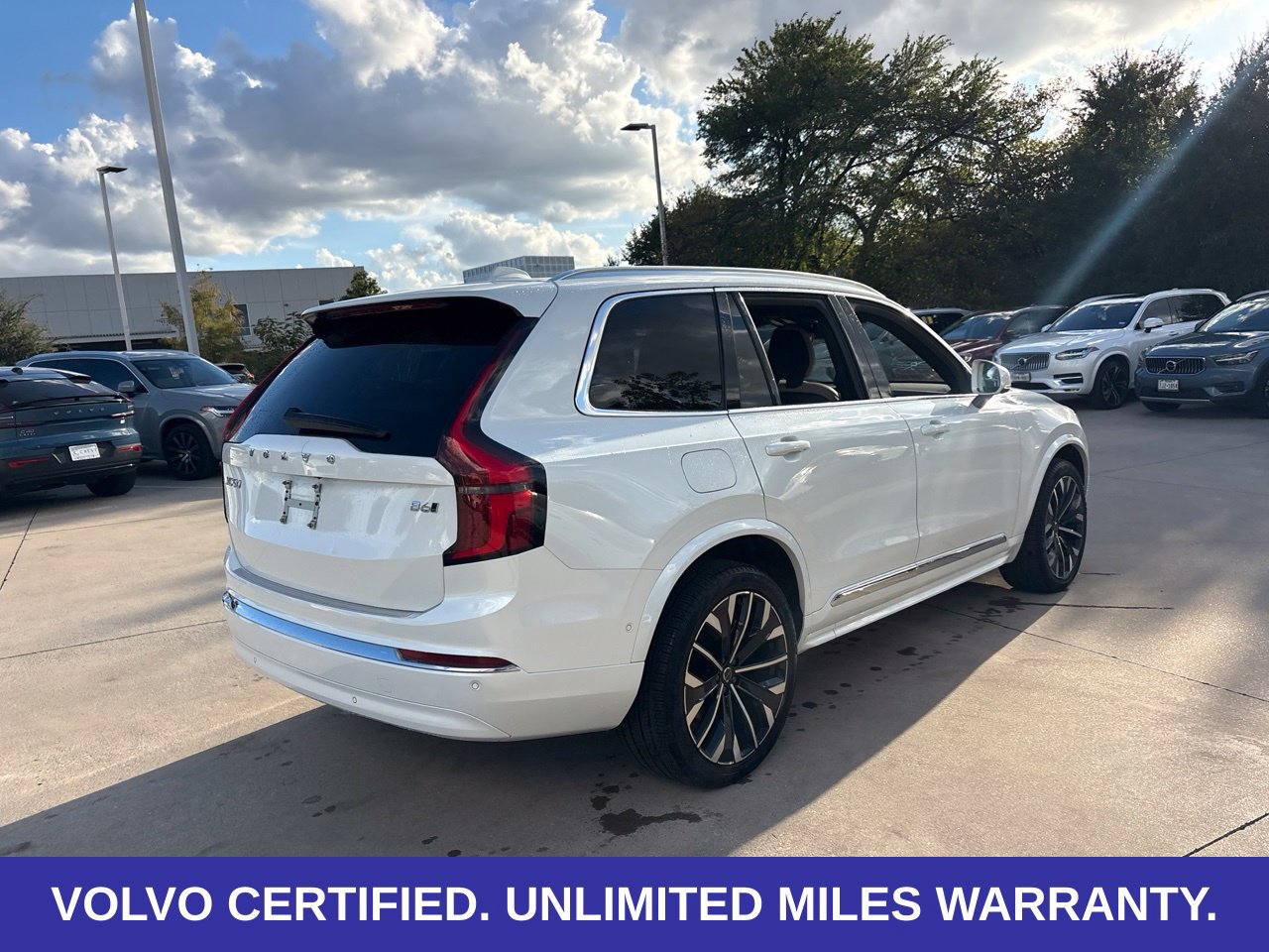 Certified 2026 Volvo XC90 B6 Plus AWD/4WD image 7