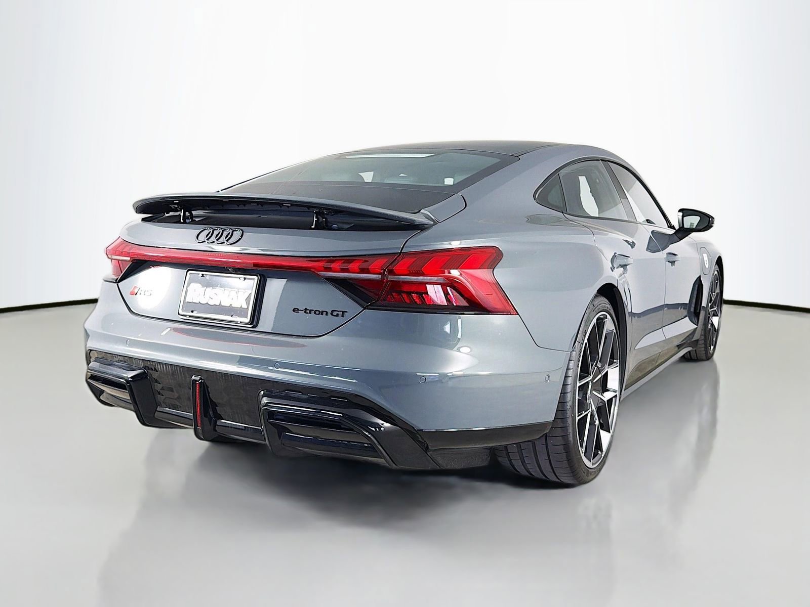 New 2026 Audi RS e-tron GT performance AWD/4WD image 7