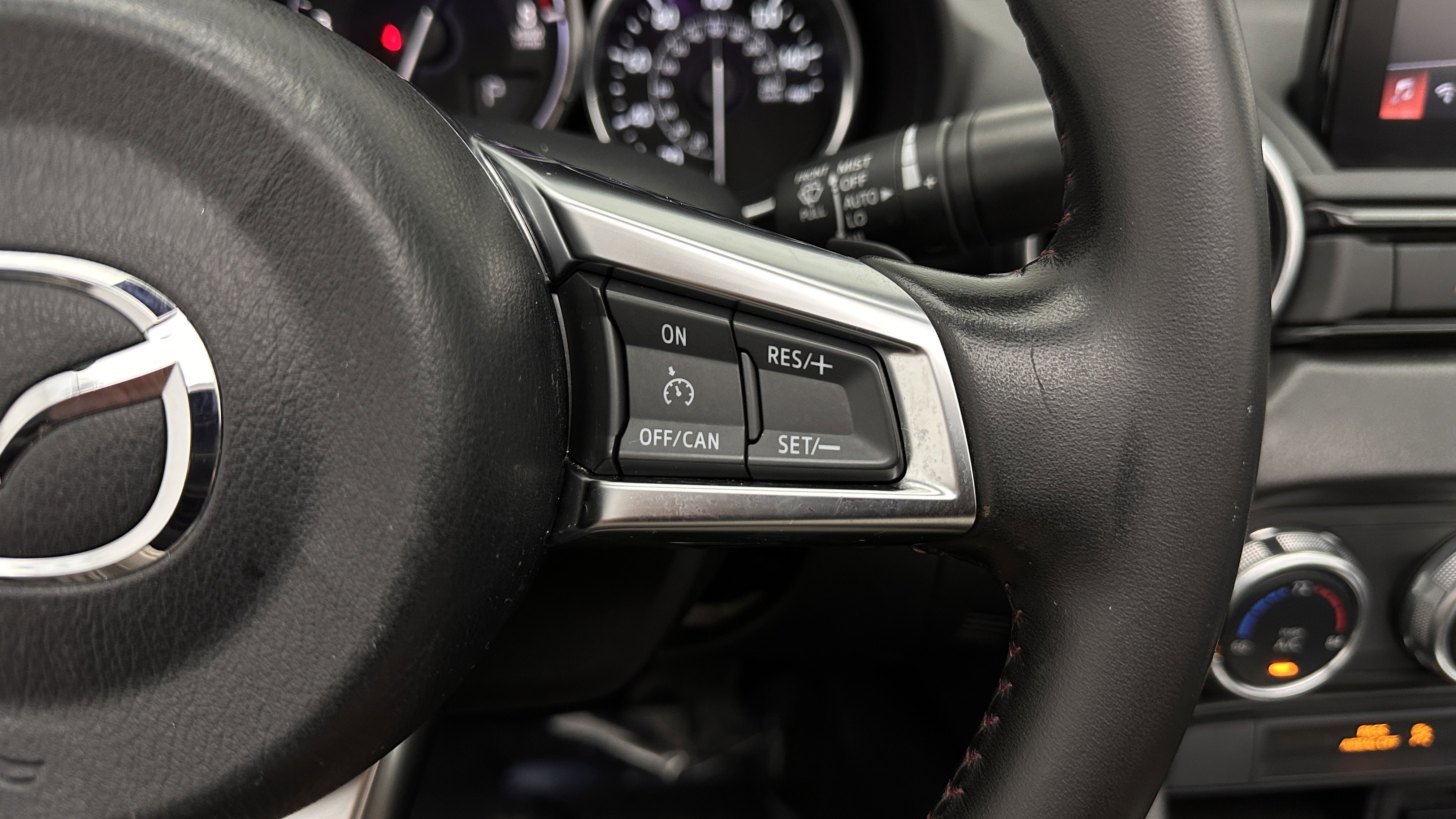 Used 2018 MAZDA MX-5 Miata Grand Touring image 16