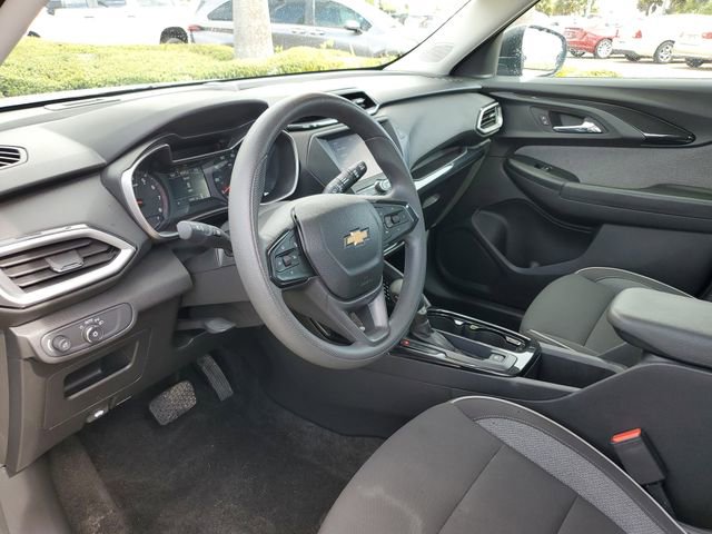 Used 2023 Chevrolet TrailBlazer LS FWD image 13