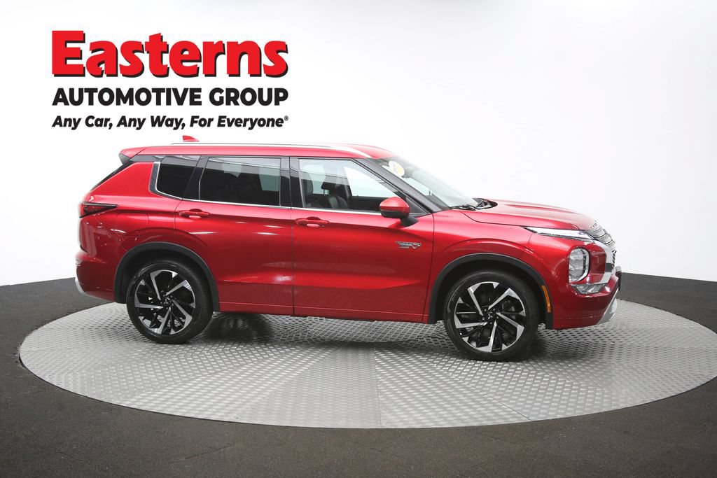 Used 2023 Mitsubishi Outlander SEL AWD/4WD image 48