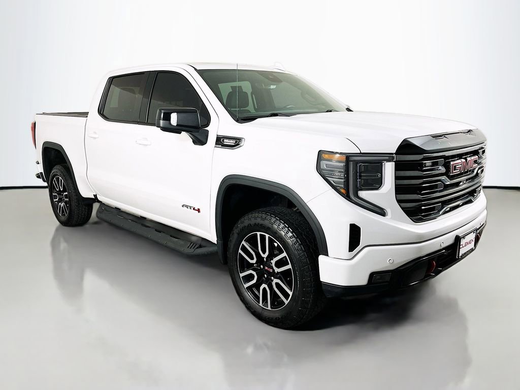 Used 2025 GMC Sierra 1500 AT4 w/ AT4 Premium Package AWD/4WD image 3