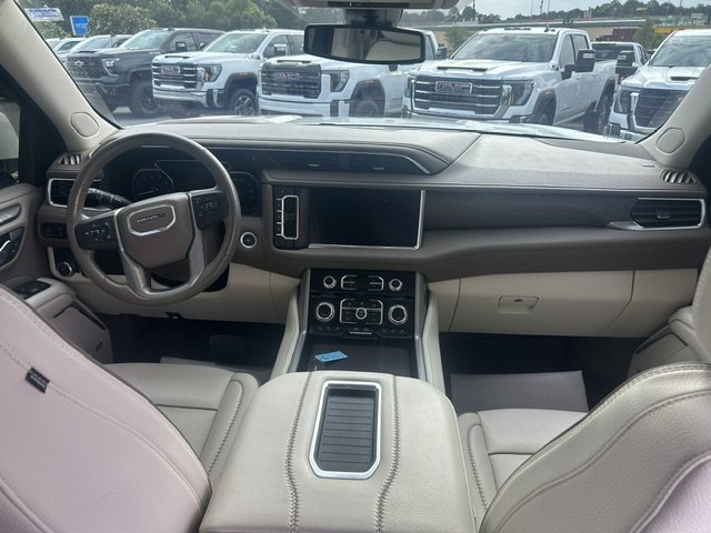 Used 2021 GMC Yukon Denali RWD image 15