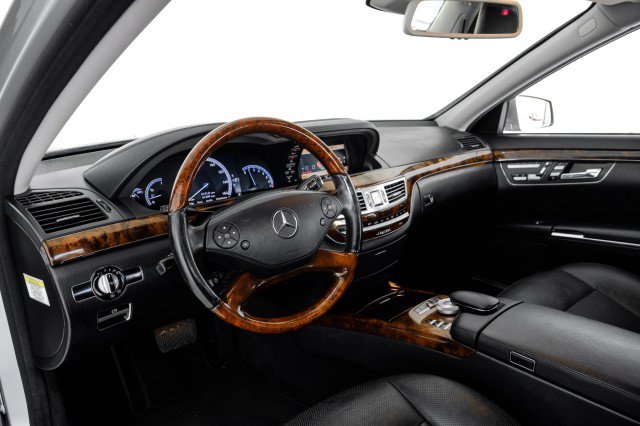 Used 2013 Mercedes-Benz S 550 4MATIC image 14