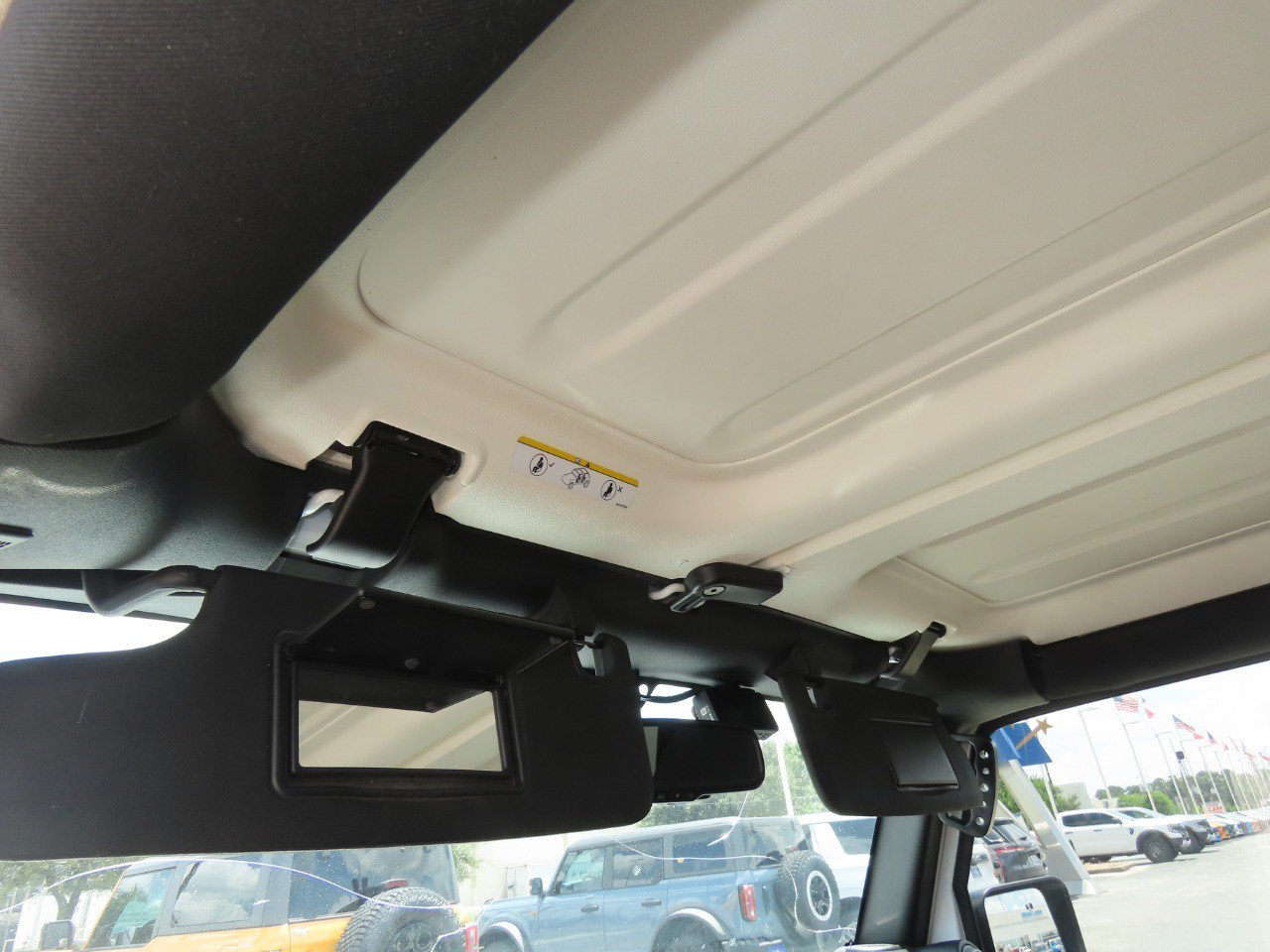 Used 2017 Jeep Wrangler Sport AWD/4WD image 22