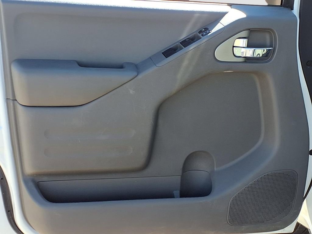 Used 2019 Nissan Frontier SV image 20