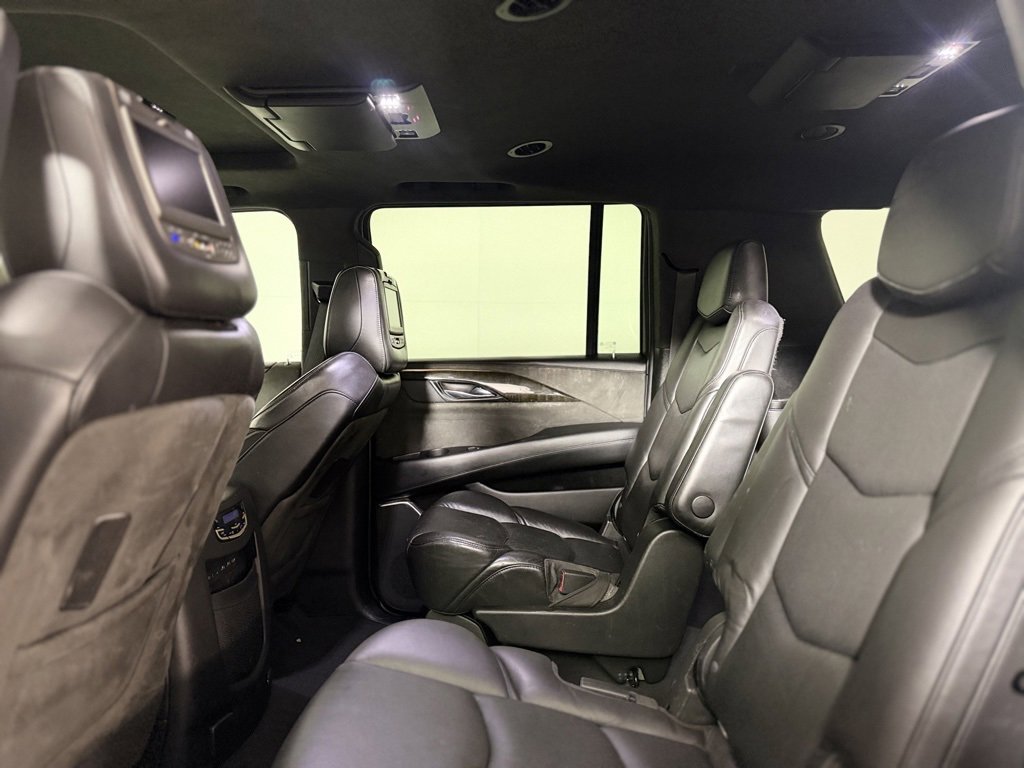 Used 2019 Cadillac Escalade ESV Platinum image 22