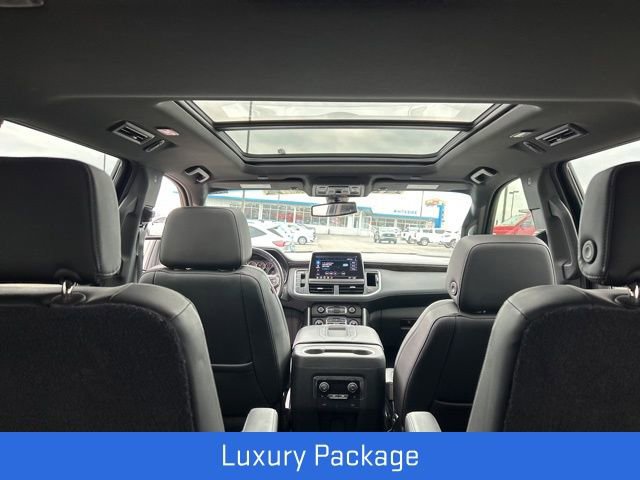 Used 2021 Chevrolet Tahoe Z71 w/ Z71 Signature Package AWD/4WD image 6