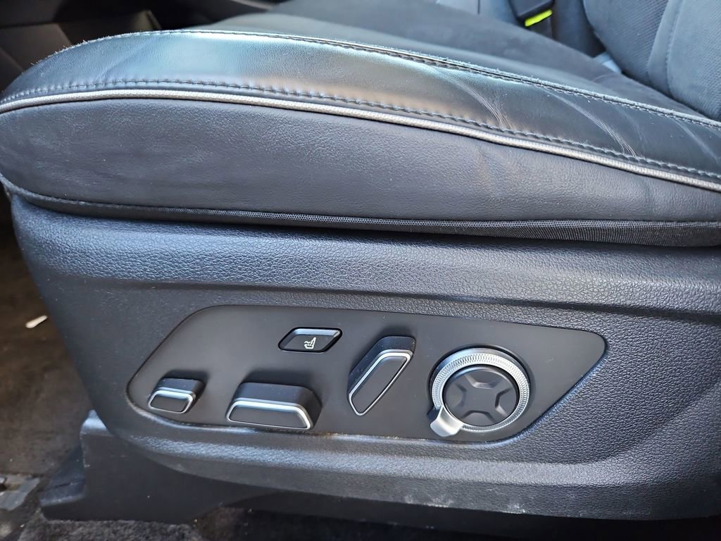 Used 2024 Hyundai Palisade Calligraphy image 24