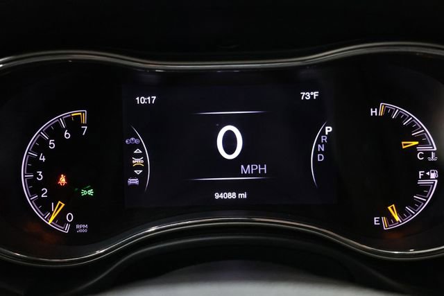 Used 2017 Jeep Grand Cherokee Altitude image 69