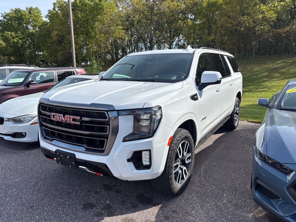 Used 2024 GMC Yukon XL AT4 w/ AT4 Premium Package AWD/4WD image 1