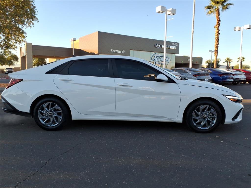 Certified 2024 Hyundai Elantra SEL image 6