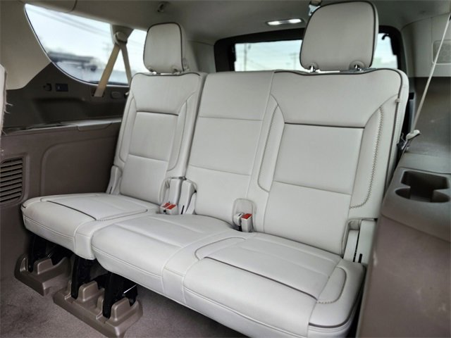 Used 2023 GMC Yukon XL Denali w/ Advanced Technology Package image 19