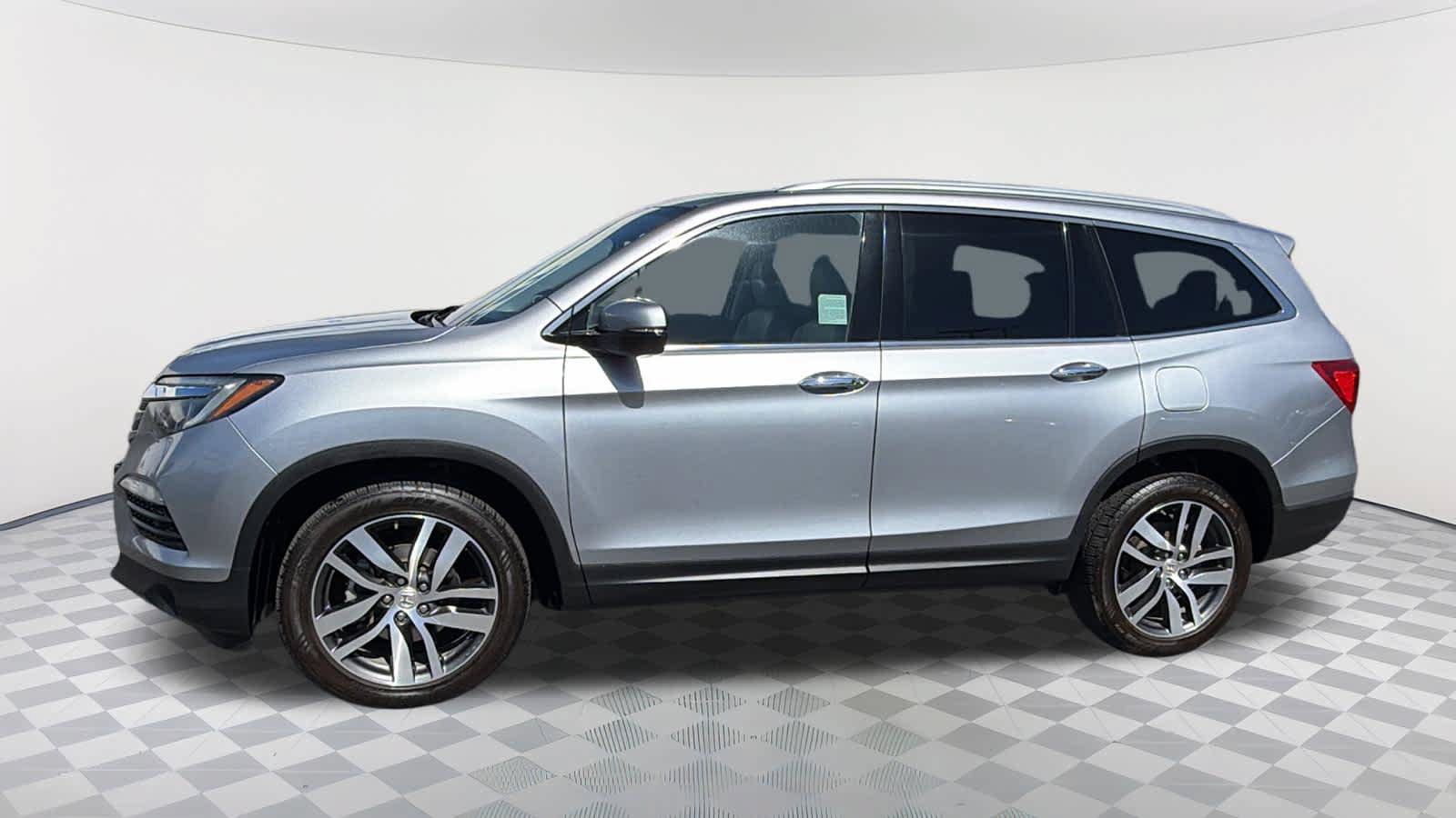 Used 2016 Honda Pilot Touring image 8