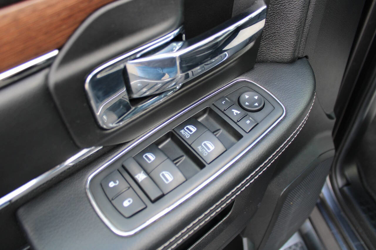 Used 2014 RAM 2500 Laramie w/ Convenience Group image 21