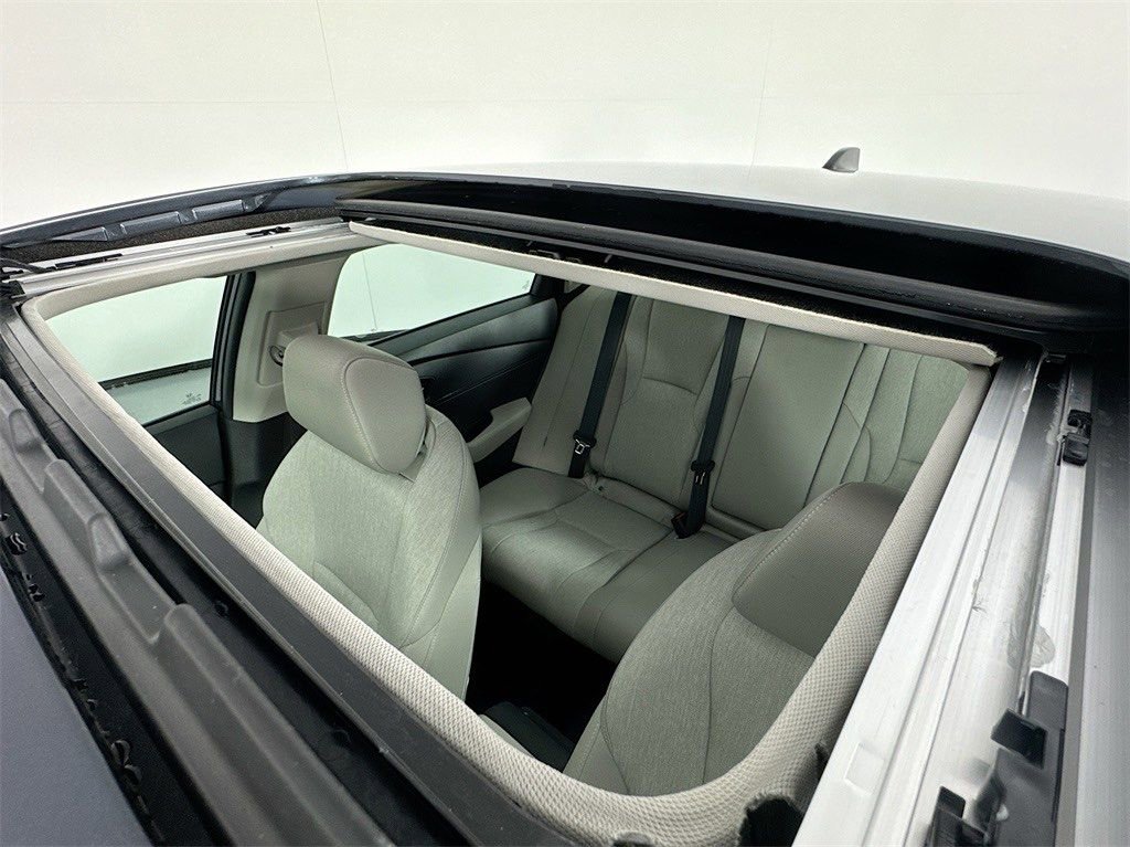 Certified 2025 Honda Accord SE image 30