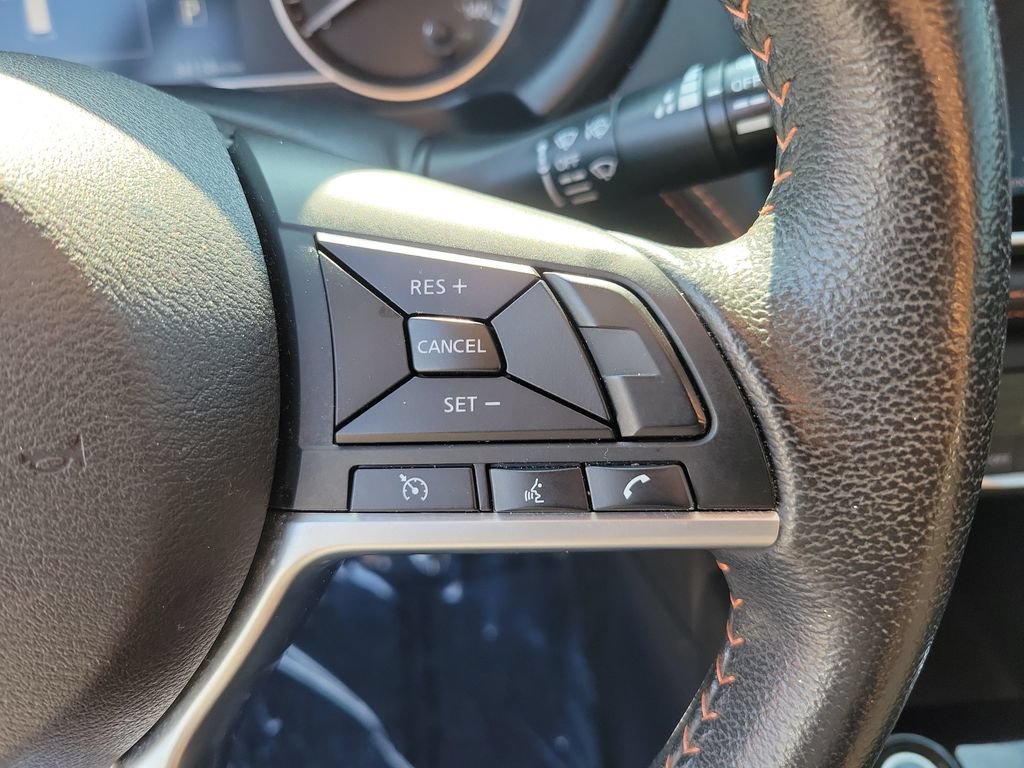 Certified 2020 Nissan Kicks SR FWD image 20