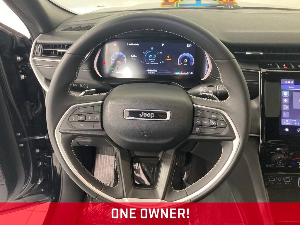 Used 2023 Jeep Grand Cherokee L Laredo AWD/4WD image 7